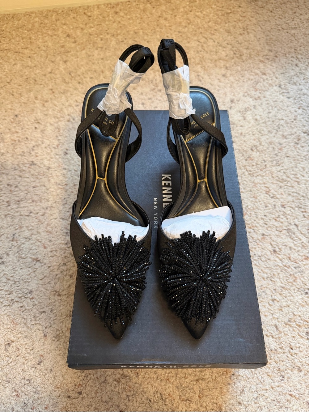 Kenneth Cole Umi Pom Pom Black Rhinestone Slingback Heels Size 7 NEW